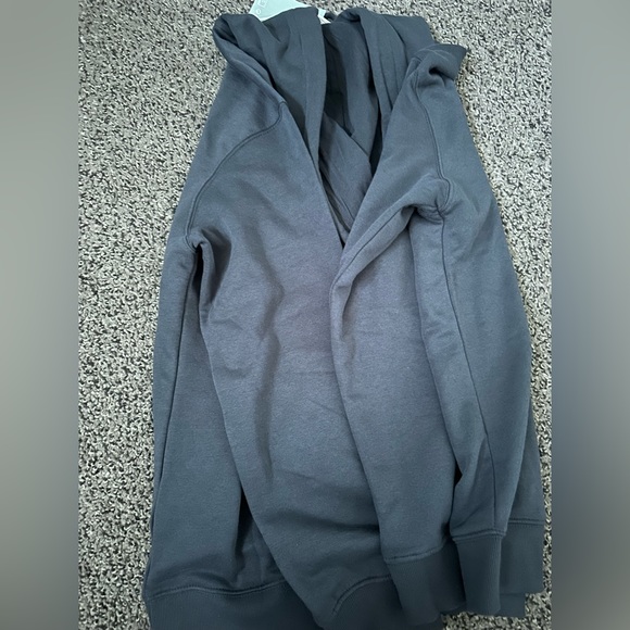 H&M oversized hoodie - Picture 2 of 3